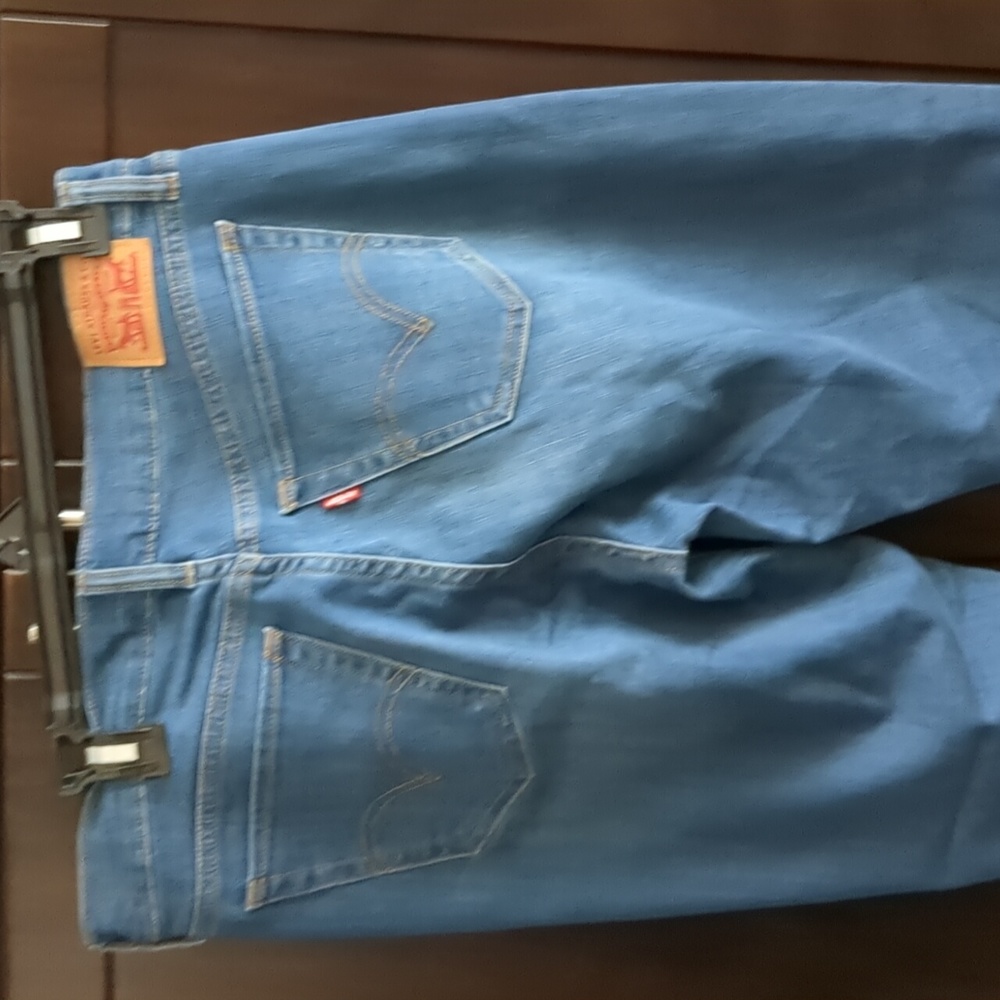 Jeans - Picture 3 of 3